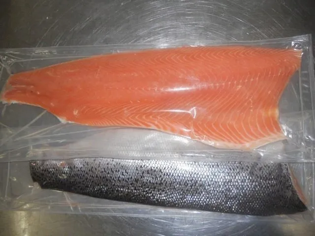 фотография продукта Филе лосося охлажденное  