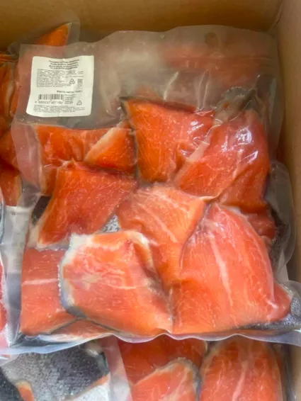 форель - хребты, хвосты, обрезь, оптом в Москве 4