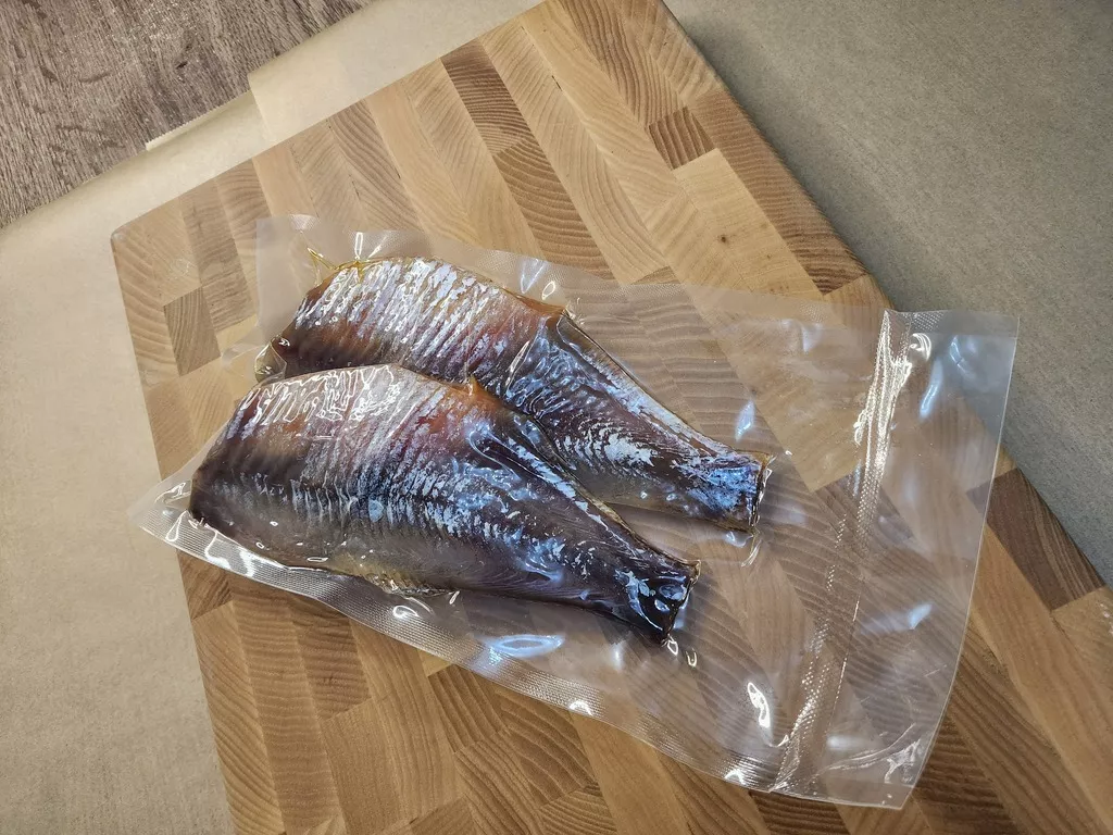 тушка леща вяленая очищенная с икрой в Астрахани и Астраханской области 3