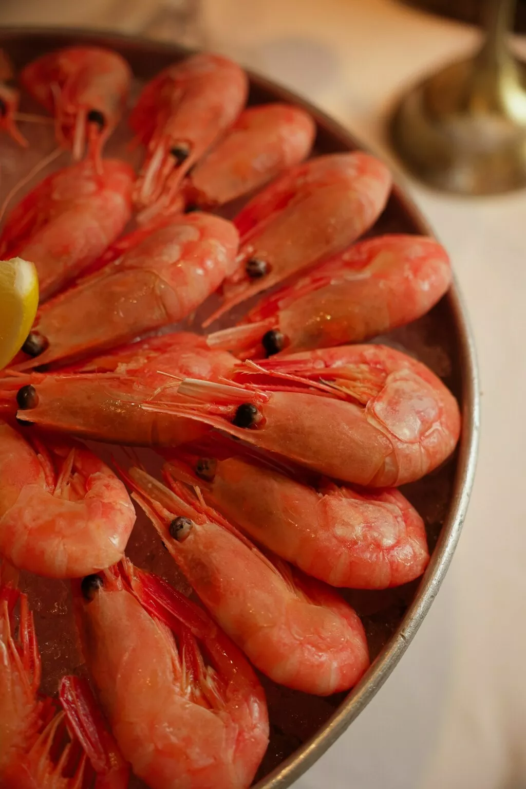 дефицит крупной дальневосточной креветки в Москве 3