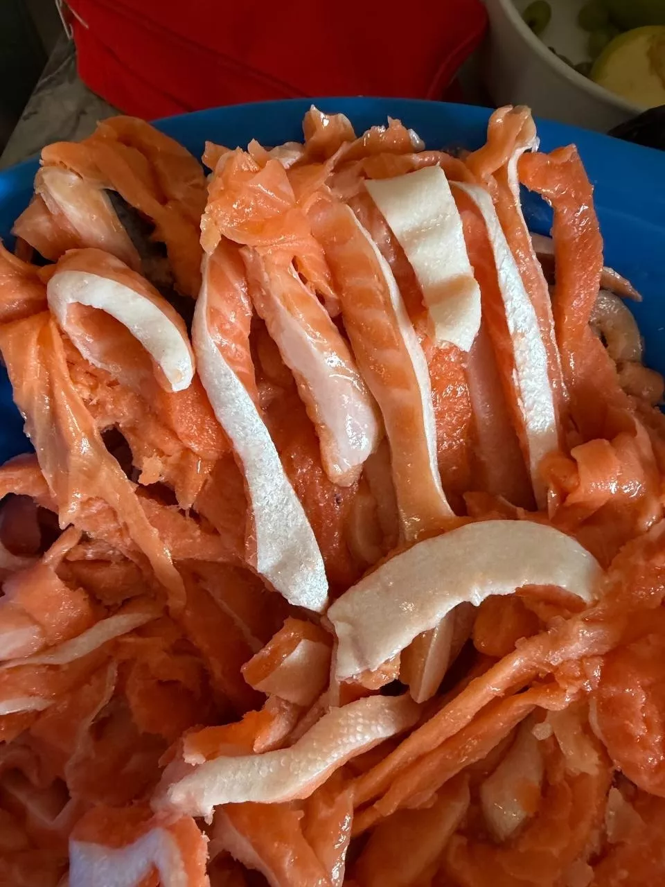 фотография продукта Лосось фор. сёмга обрезь, хребты, брюшки