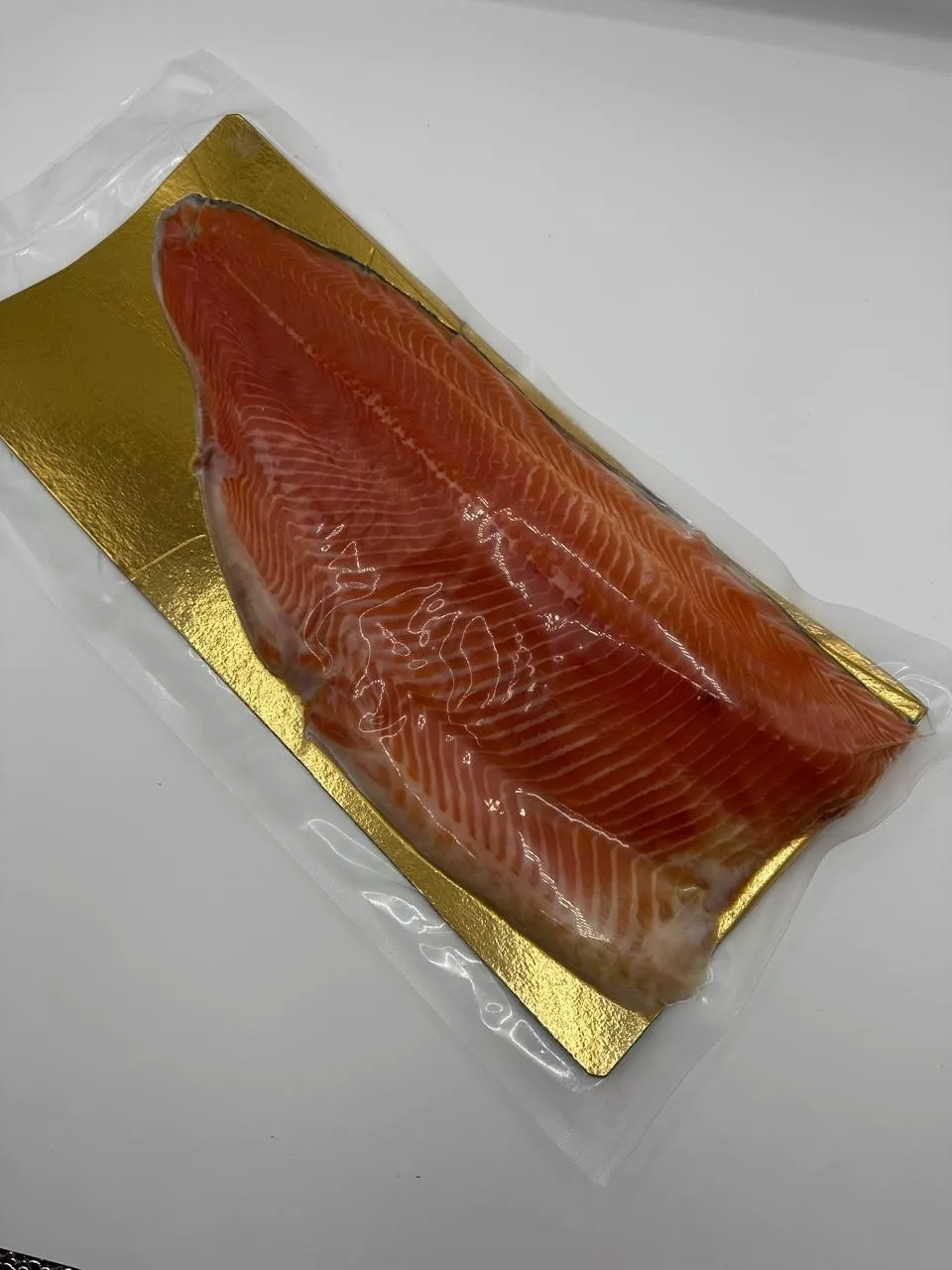 Фотография продукта Филе лосося 4/5, зачистка трим с и д