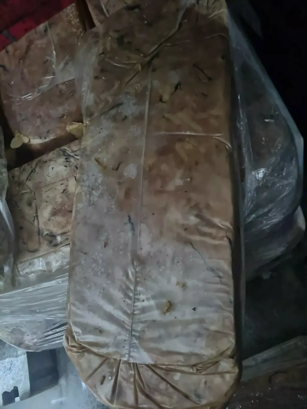 фотография продукта Икра путассу свежемороженая 150 р / кг